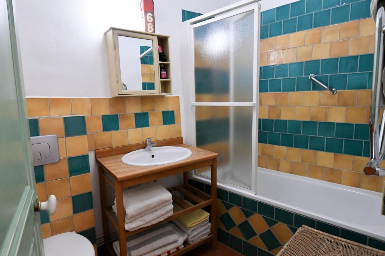 Bed and Breakfast La Cachette Du Comte Montfort-sur-Argens Exterior foto