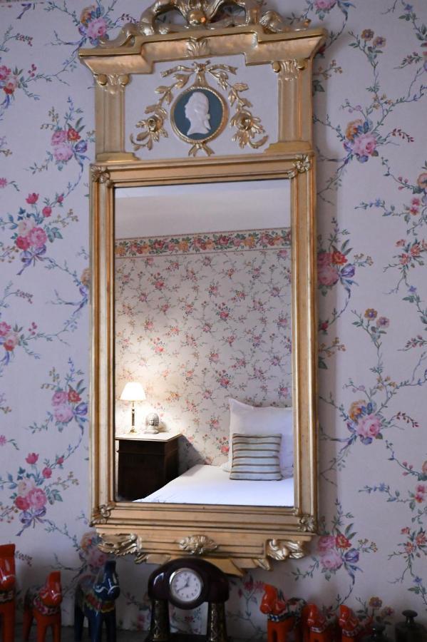 Bed and Breakfast La Cachette Du Comte Montfort-sur-Argens Exterior foto