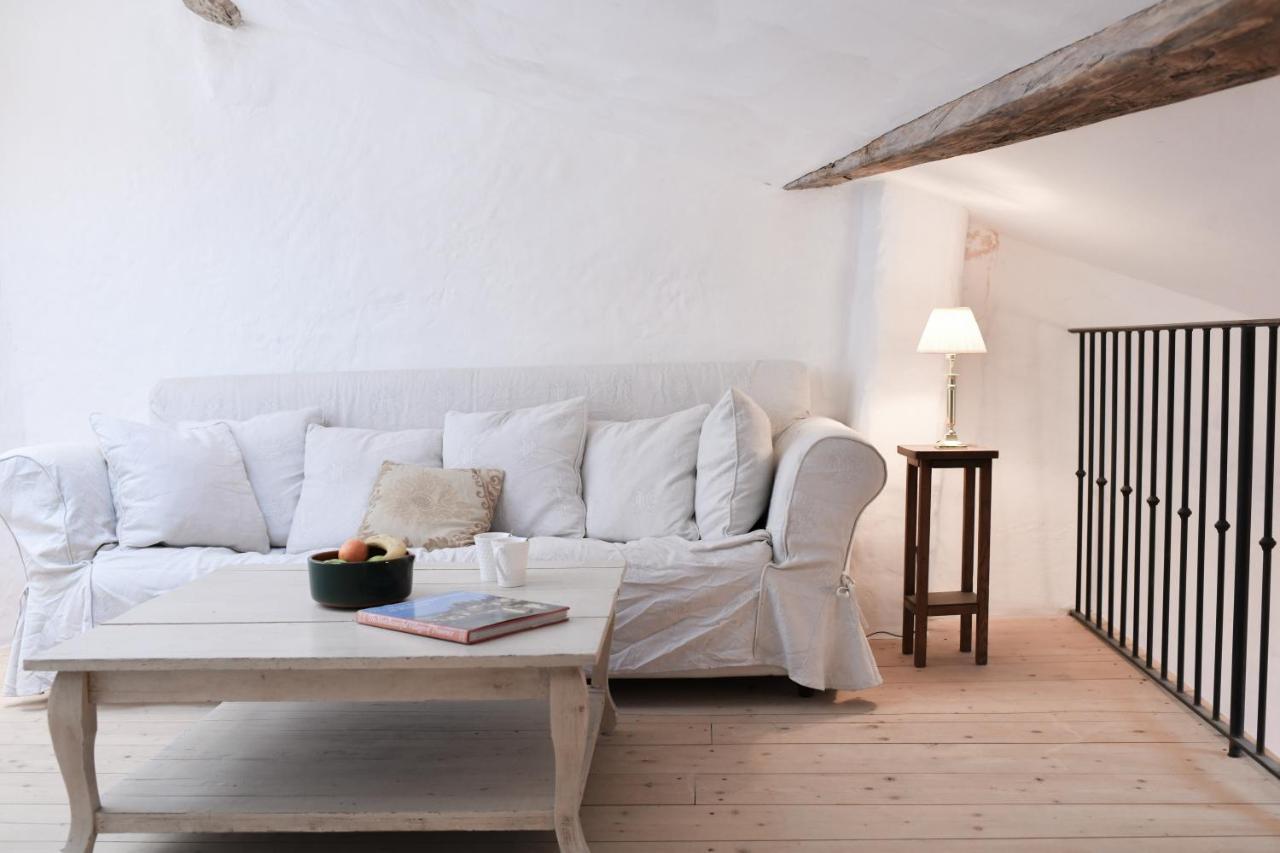 Bed and Breakfast La Cachette Du Comte Montfort-sur-Argens Exterior foto